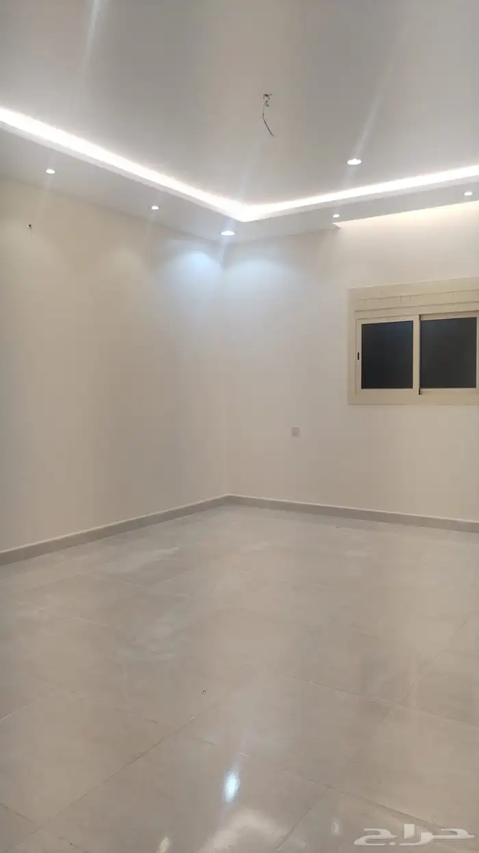 شقة حي ابو مراغ مكونا من 5 غرف مجددا 8