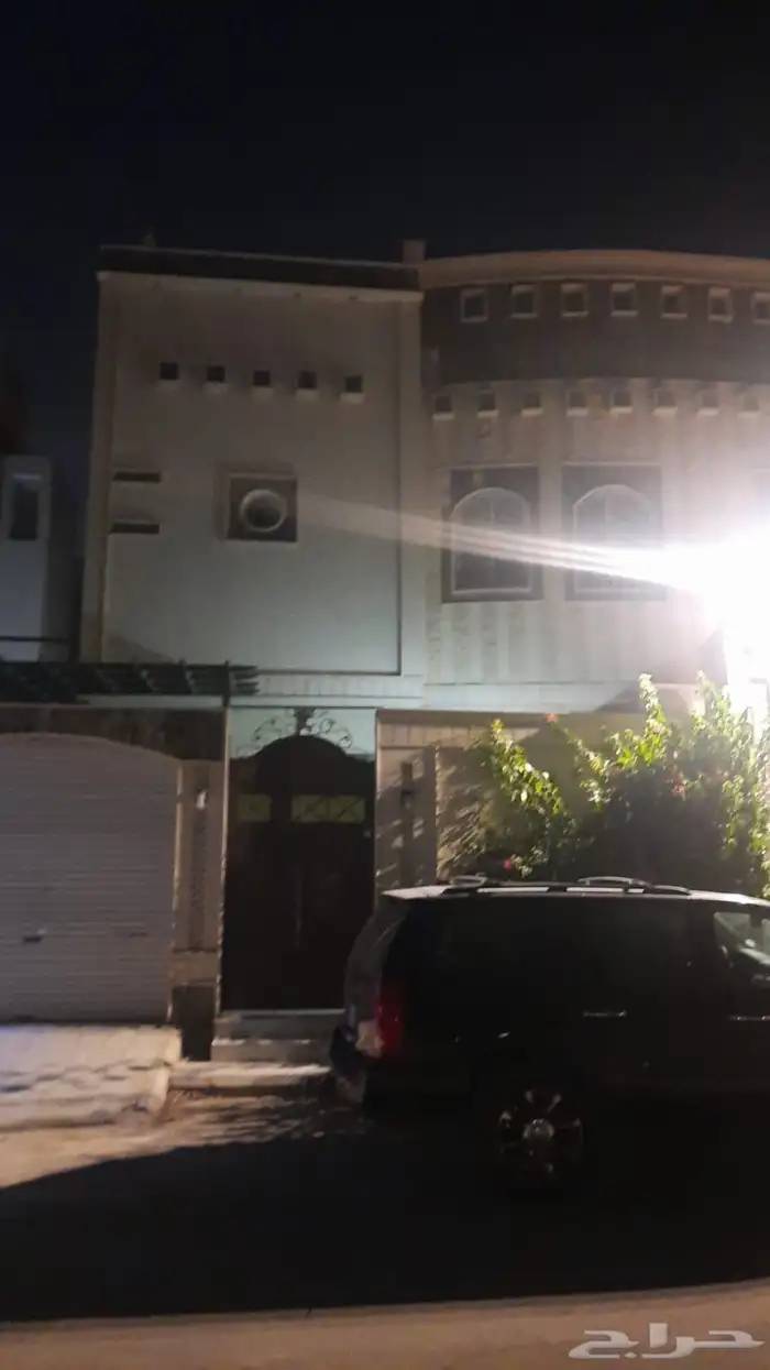 فله للايجار حي الغروب 0