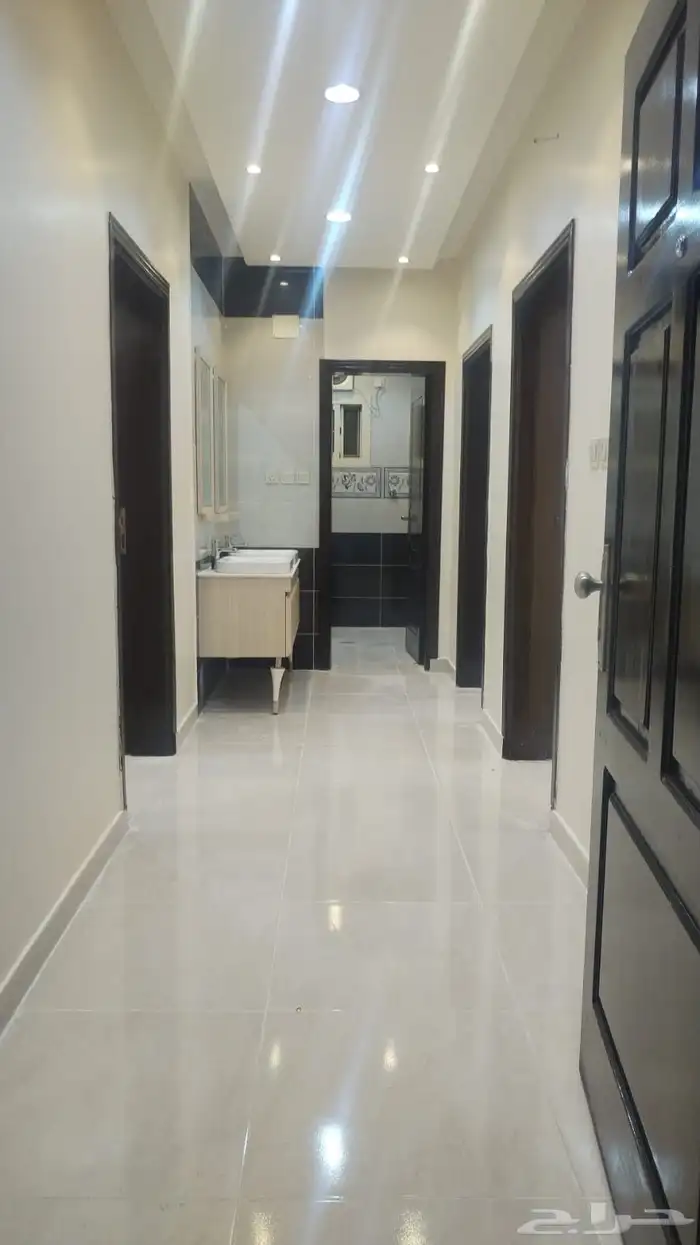 شقة حي ابو مراغ مكونا من 5 غرف مجددا 19