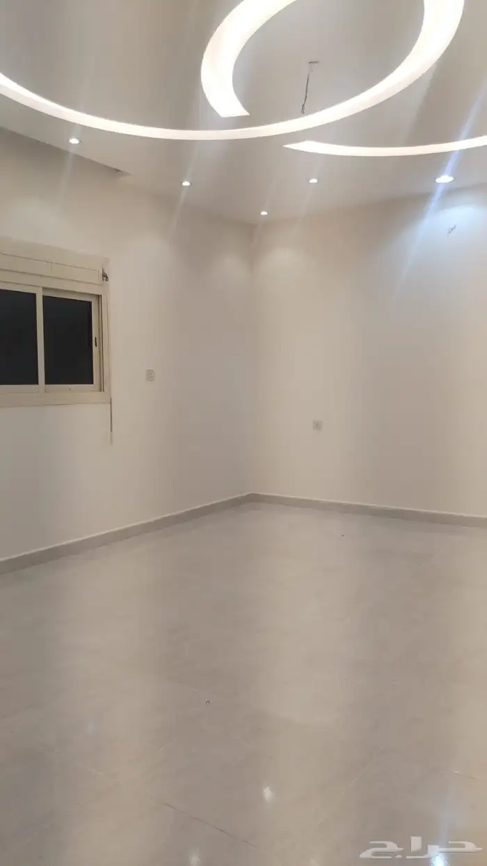 شقة حي ابو مراغ مكونا من 5 غرف مجددا 9