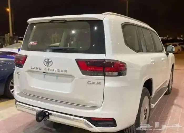تويوتا لاندكروزر GXR3 بنزين 2025 اصفار 16