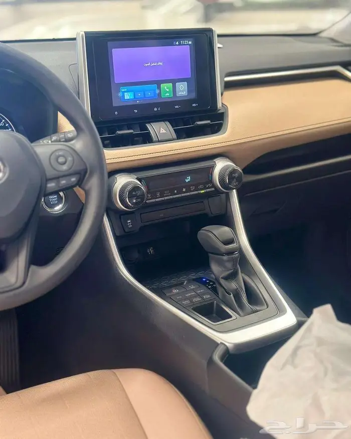 تويوتا راف فور نص فل 2025 4