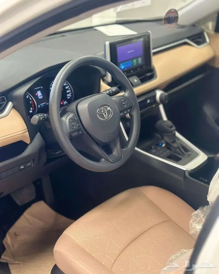 تويوتا راف فور نص فل 2025 5