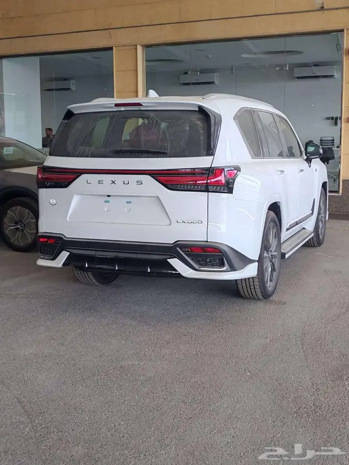 لكزس LX600 فئه F-SPORT موديل 2025 متوفر لدى الحسن 2