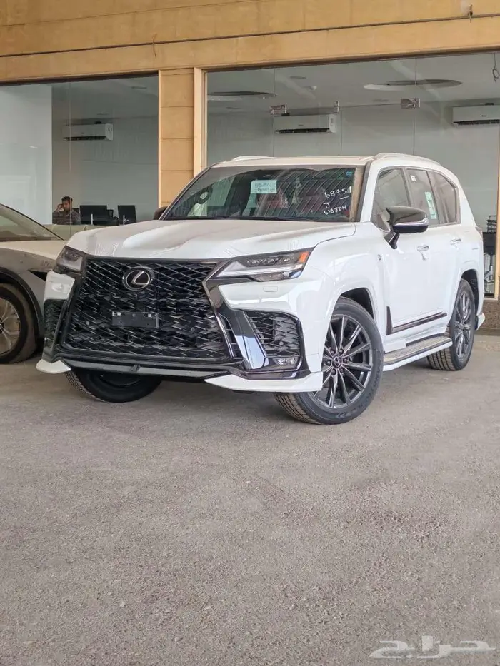 لكزس LX600 فئه F-SPORT موديل 2025 متوفر لدى الحسن 0