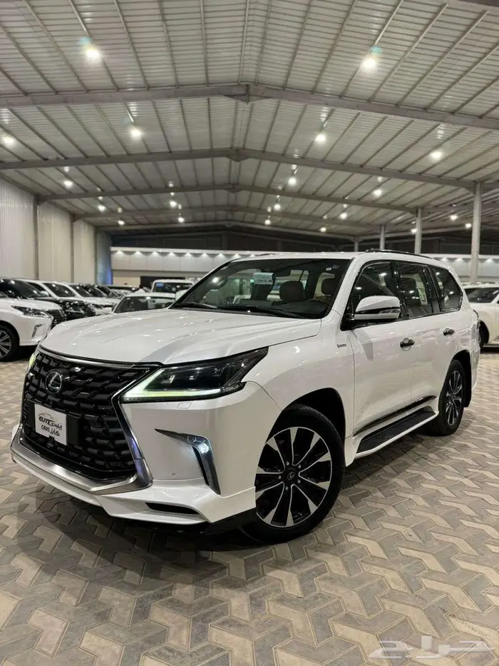 لكزس موديل 2016 1