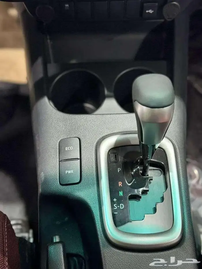 هايلوكس غمارتين اوتوماتيك بنزين فل كامل بريمي 2025 مفتاح 6