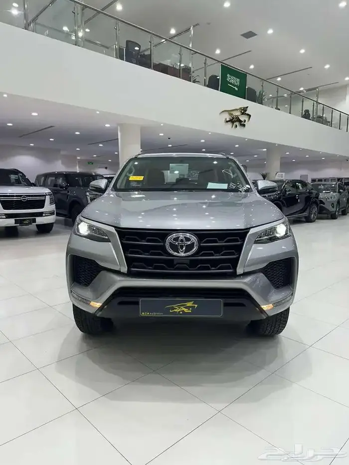 تويوتا فورتشنر 2025 GX2 بنزين كاش وتقسيط جميع البنوك 1