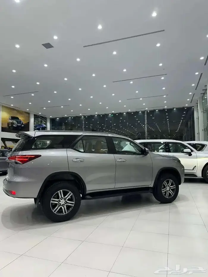 تويوتا فورتشنر 2025 GX2 بنزين كاش وتقسيط جميع البنوك 2