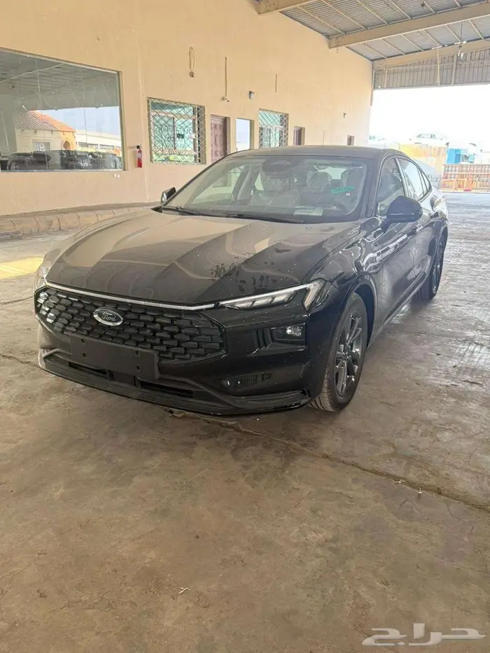 فورد تورس ترند نص الفل لون اسود 2026 كاش واقساط 1