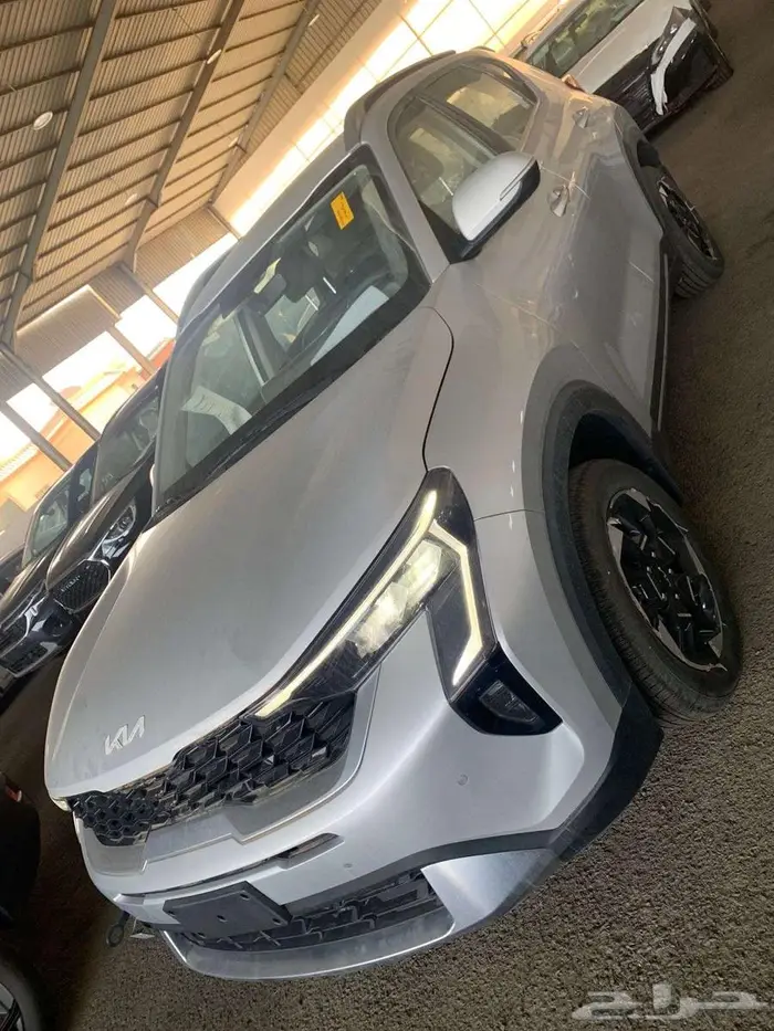 كيا سونيت 2024 نص فل جميع المواصفات و السعر مميز 3