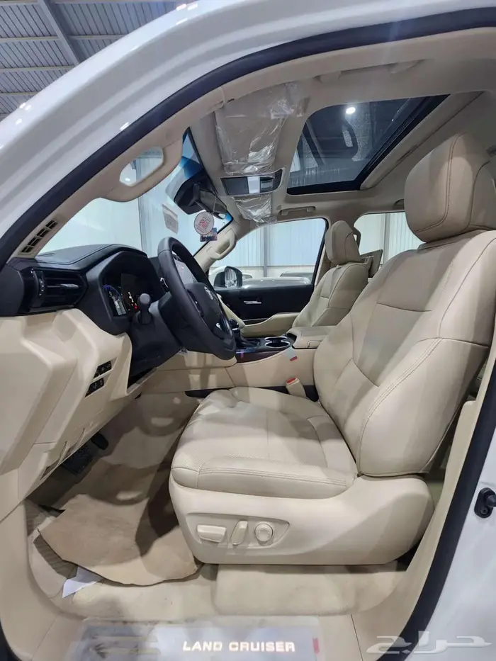 تويوتا لاندكروزر GXR - L4 بنزين 2025 السعر 317400 9
