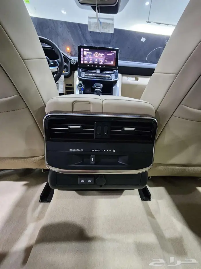 تويوتا لاندكروزر GXR - L4 بنزين 2025 السعر 317400 14