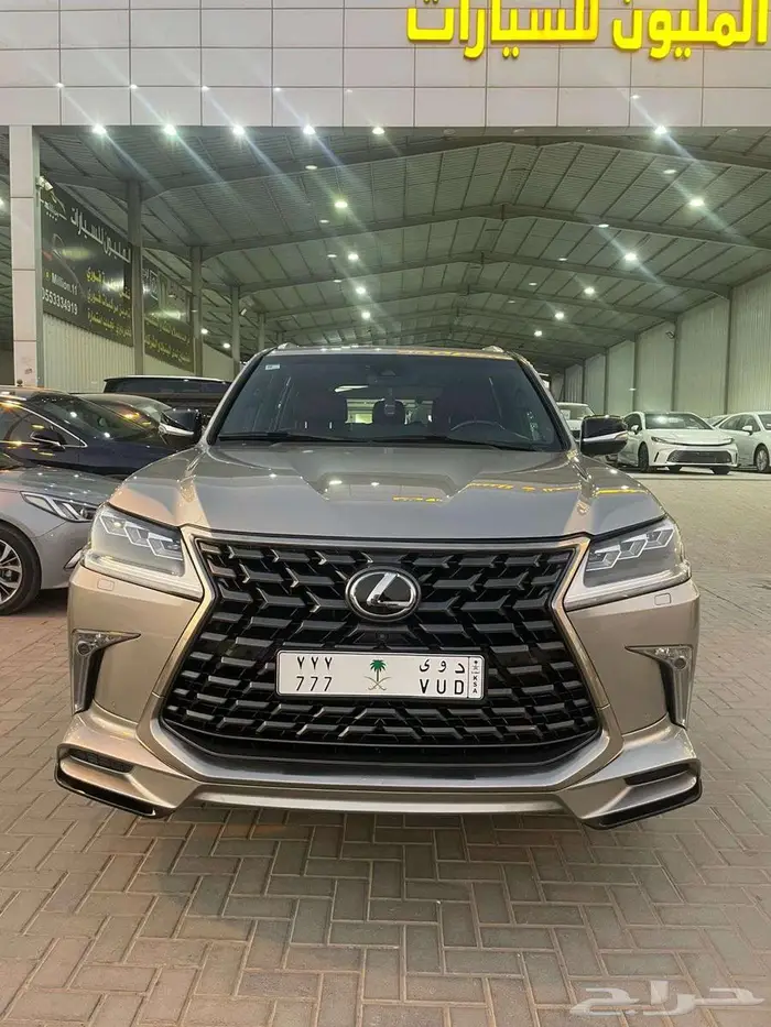 لكزس LX -570 سعودي 2018 فل كامل 0