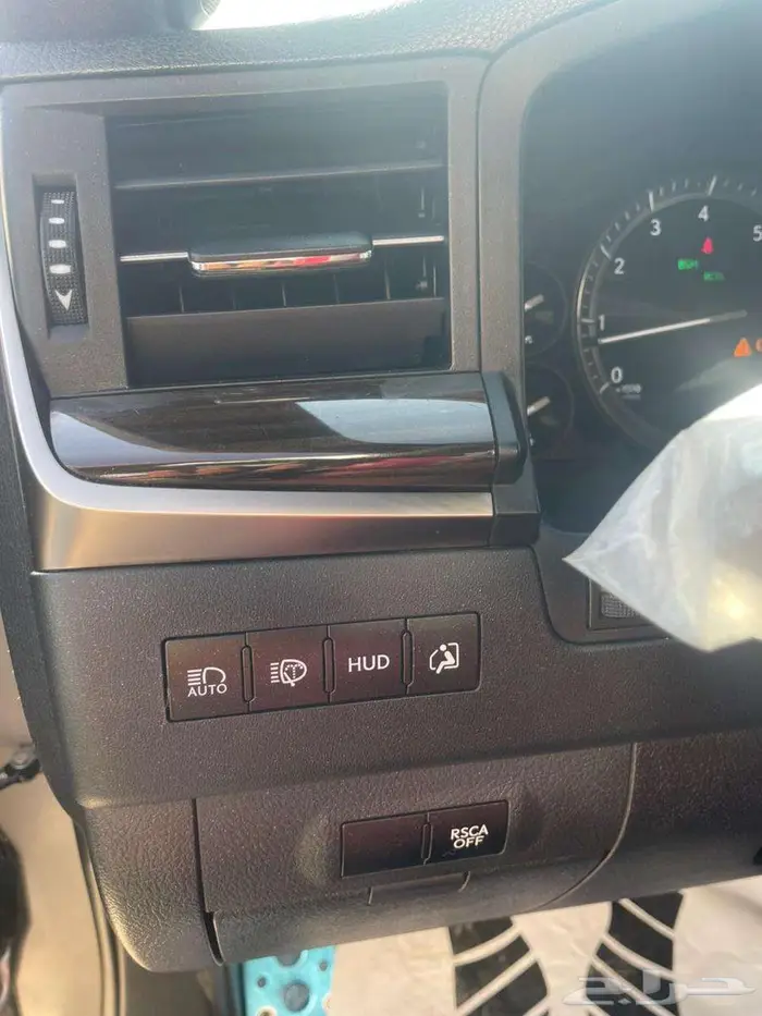 لكزس LX -570 سعودي 2018 فل كامل 13