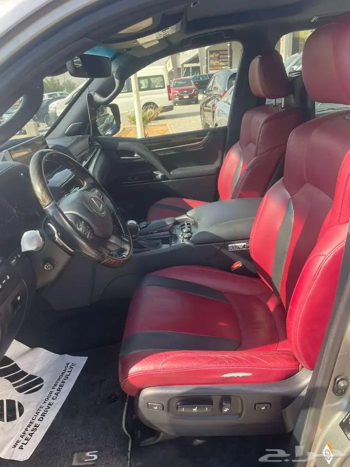 لكزس LX -570 سعودي 2018 فل كامل 20
