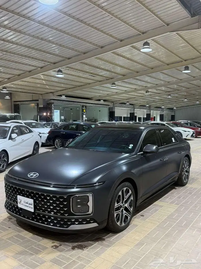 هيونداي أزيرا بريميوم 2025 شبه الجديد 1