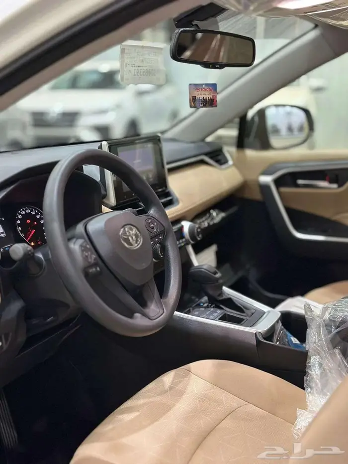 راف فور اكس ال اي بنزين 2025 3