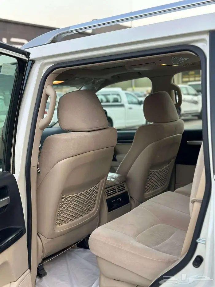 تويوتا لاندكروزر تورينق موديل 2021 ديزل 8