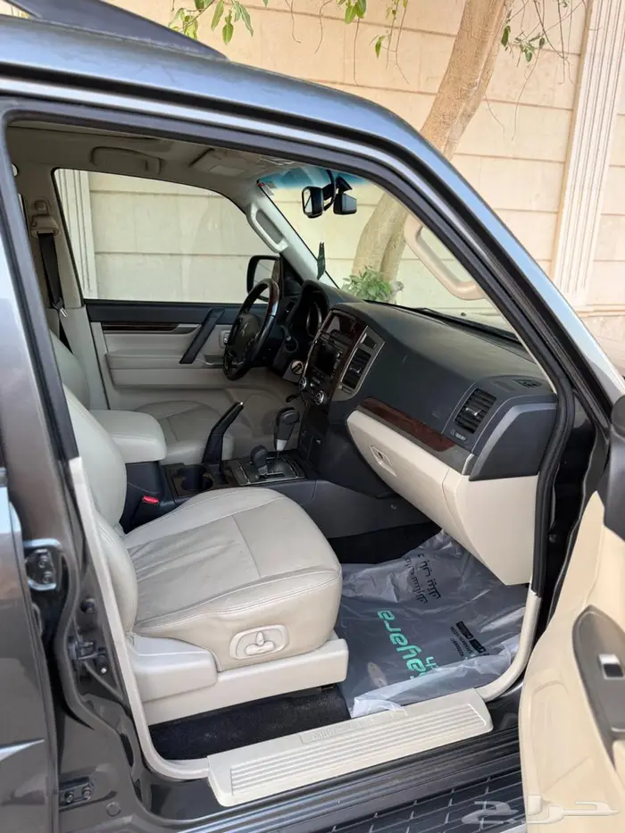 ميتسوبيشي باجيرو 2022 فل كامل قمة النظافة 5