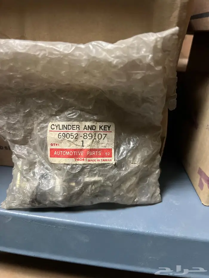 سوتش باب السايق هايلوكس 81-83 2