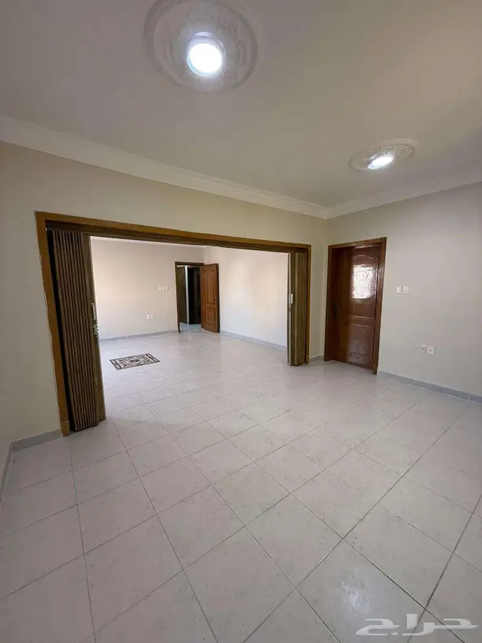 شقه في حي الشاطىء في الدمام 2