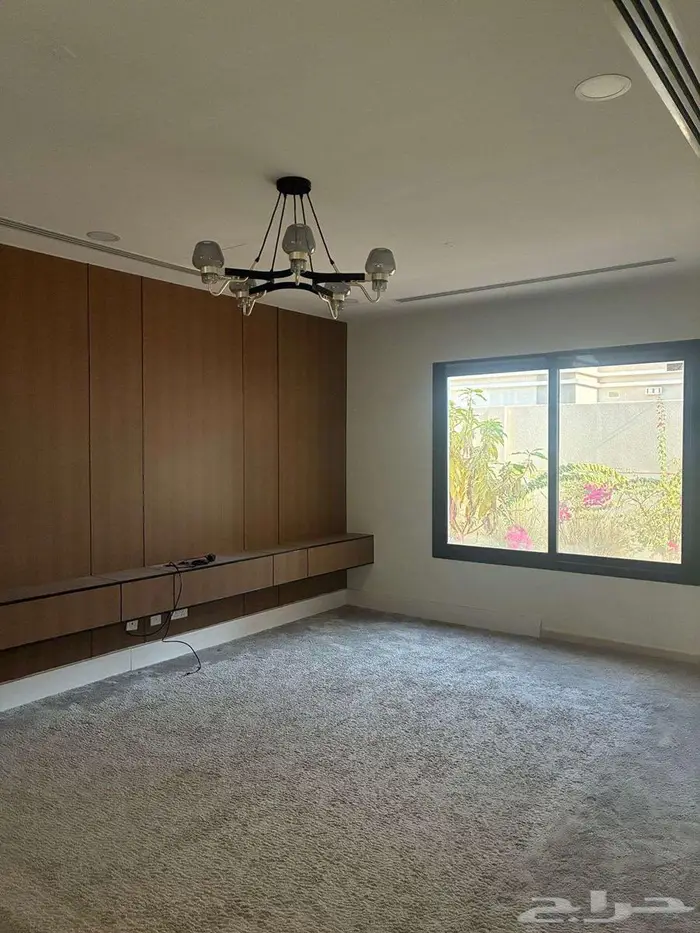 للبيع فيلا في المطرفية   الريحان 3 بيوت ارامكو 4