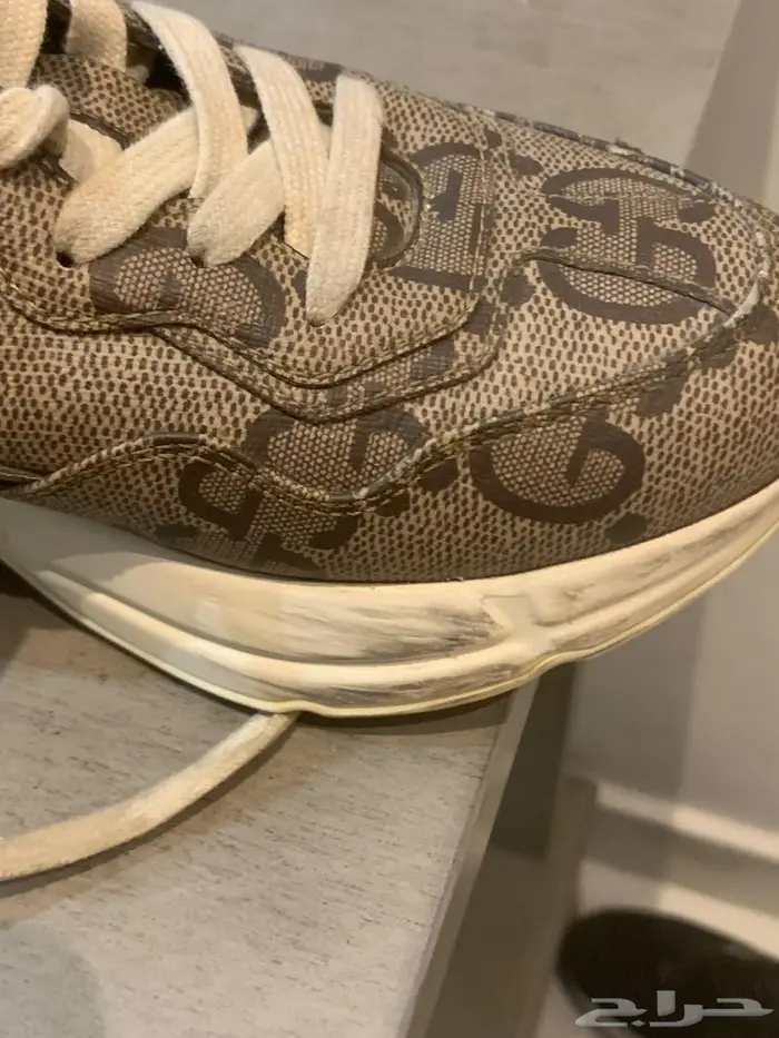 حذاء Gucci أصلي   مقاس 36 يلبس 37 5