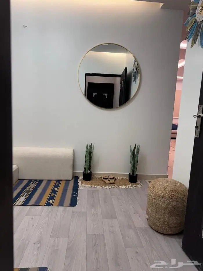 للايجار شقة مؤثثة في المونسيه شهري 7