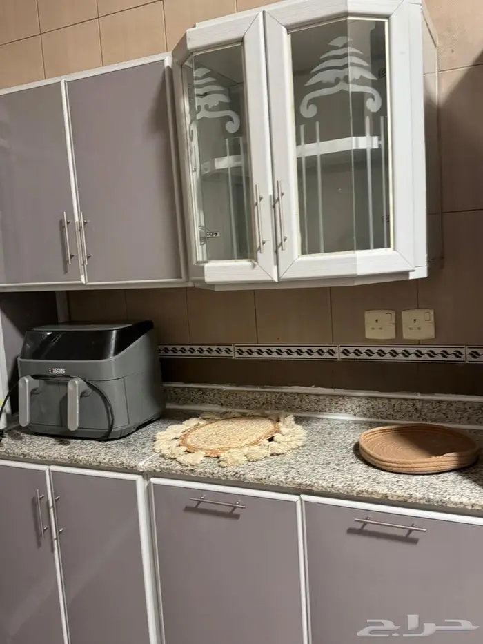 للايجار شقة مؤثثة في المونسيه شهري 3