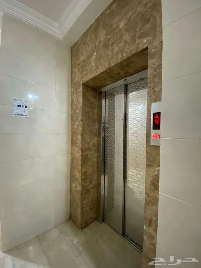 شقة للإيجار في شارع ابن زين الدين  حي الروضة 3