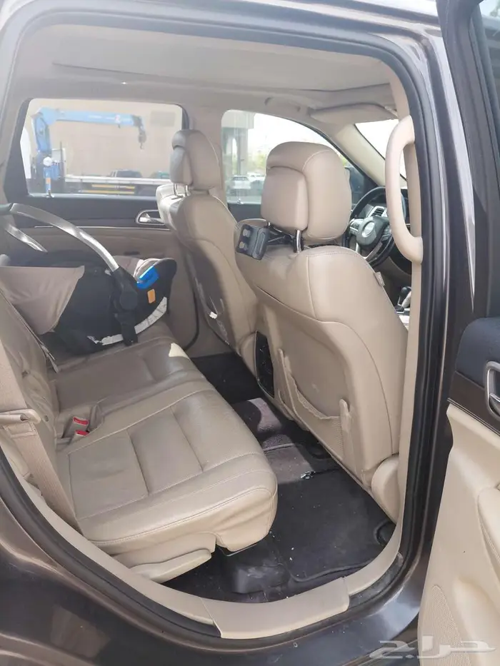 جراند شيروكي v6 2017 6