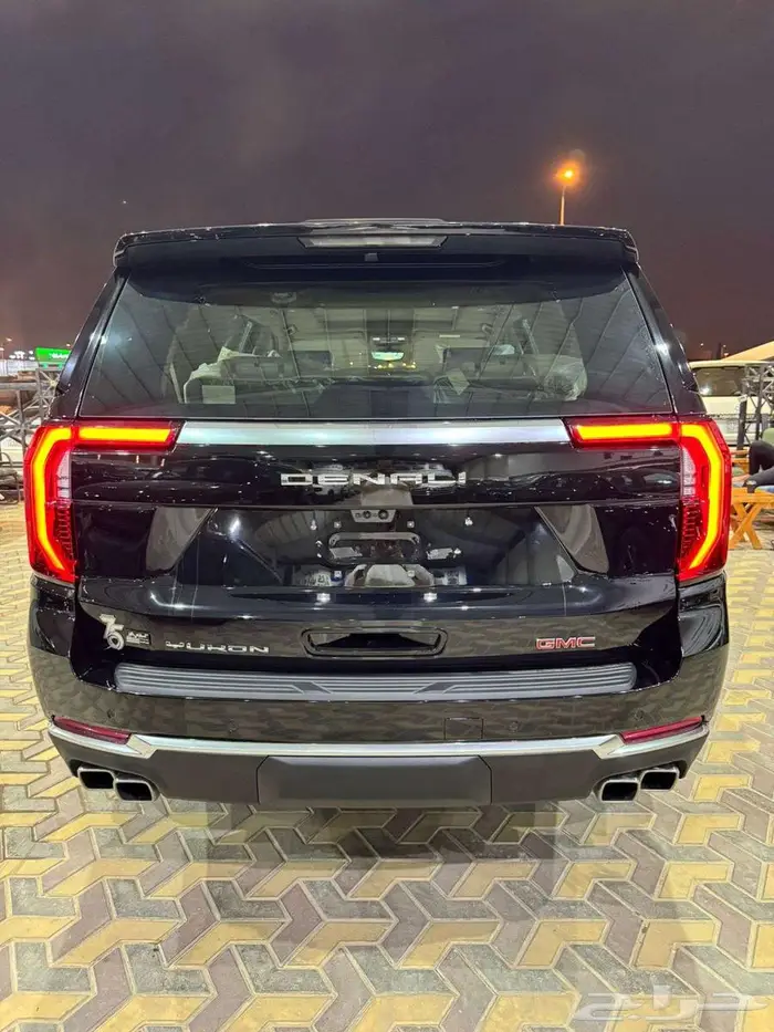 يوكن 2025 دينالي خليجي أسود كاش ولأقساط 6