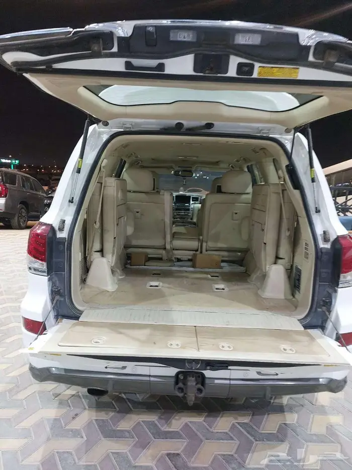 لكزس2014 مستخدم LX 570 S 8