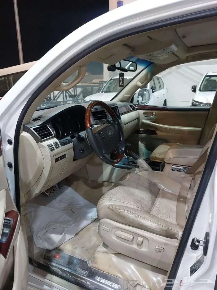 لكزس2014 مستخدم LX 570 S 3