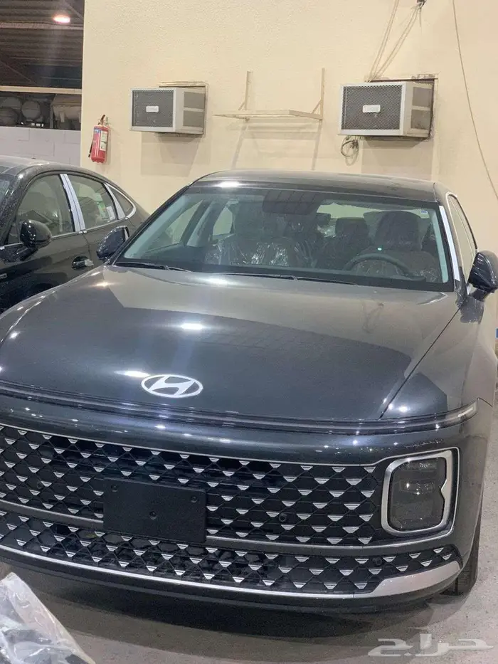 ازيرا كلاسيك 2026 رمادي لامع باقوي عروض الكاش والاقساط 3