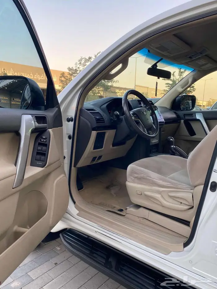 تويوتا برادو موديل 2023 عداد 115 الف كم 6