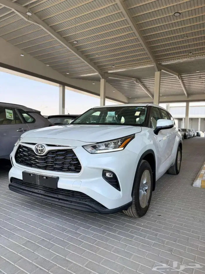 تويوتا هايلاندر LE ستاندر دبل موديل 2025 سعودي 2