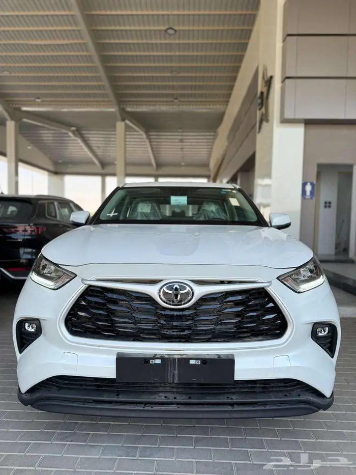 تويوتا هايلاندر LE ستاندر دبل موديل 2025 سعودي 1