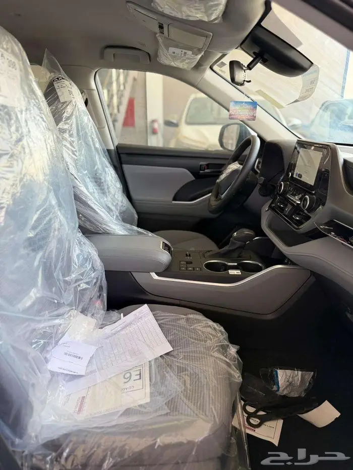 تويوتا هايلاندر LE ستاندر دبل موديل 2025 سعودي 8