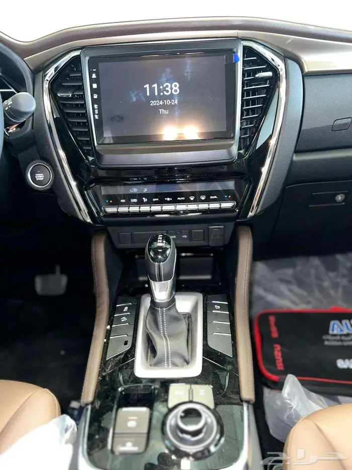 ايسوزو MUX و 2025 2024 ام يو اكس 8