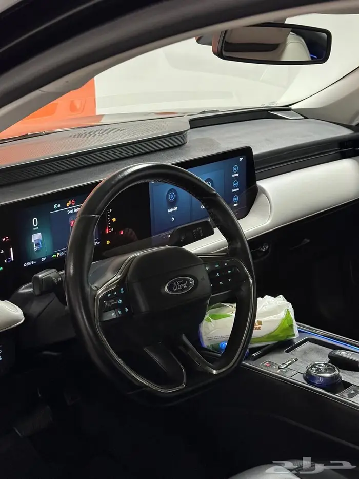 فورد تورس تيتانيوم فل كامل 2023 7