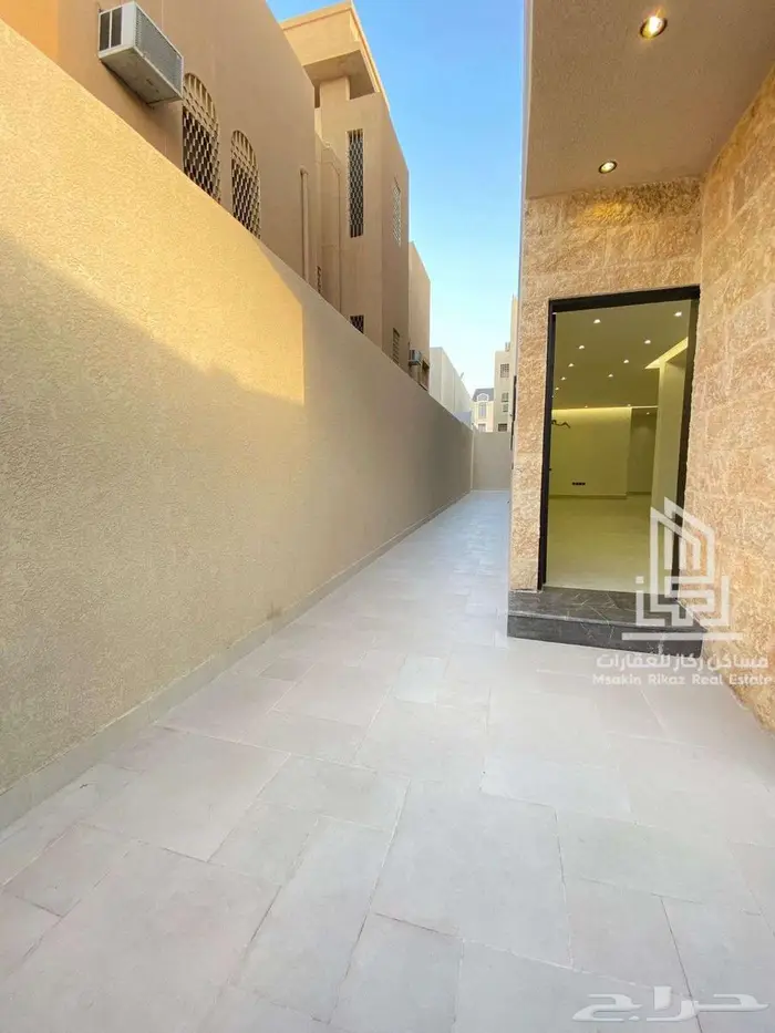 امتلك تاون هاوس أرضي راق بحي الروابي اليوم 2