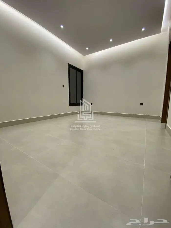 امتلك تاون هاوس أرضي راق بحي الروابي اليوم 10