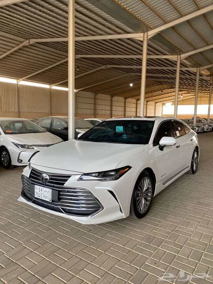 تويوتا أفالون بيرميوم سعودي (أول مالك ) 2022 6