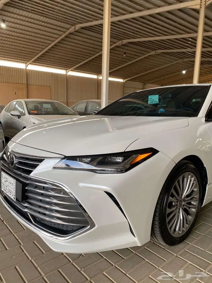 تويوتا أفالون بيرميوم سعودي (أول مالك ) 2022 2