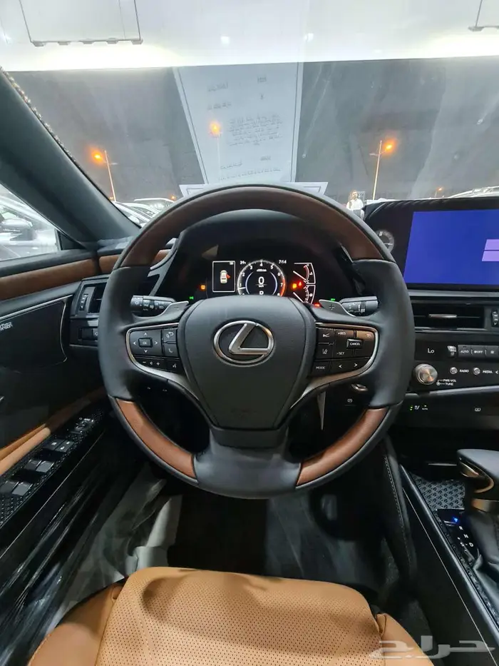 لكزس ES 350 dd فل كامل 2025 السعر 264900 6