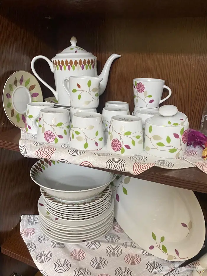 طقم صحون بورسلان اصلي 2