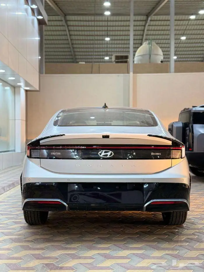 هيونداي سوناتا كومفورت موديل2025 بسعر 110400شامل الضريبه 2