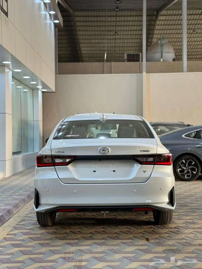 تويوتا ياريس y ستاندر موديل 2026 بسعر 62900شامل الضريبه 2